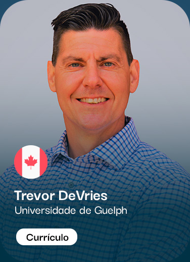 Instrutor Trevor DeVries